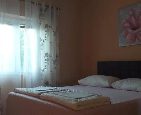 Apartments Golic Biograd Na Moru Exterior photo