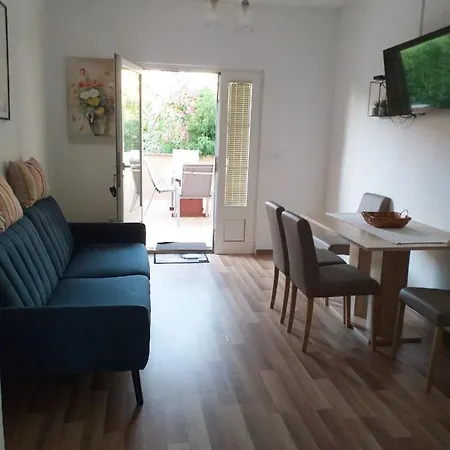 Apartments Golic Biograd Na Moru Exterior photo