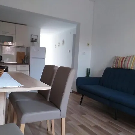 Apartments Golic Biograd Na Moru Exterior photo