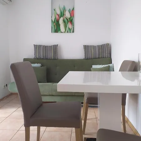 Apartments Golic Biograd Na Moru Exterior photo