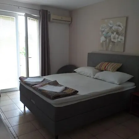 Apartments Golic Biograd Na Moru Exterior photo