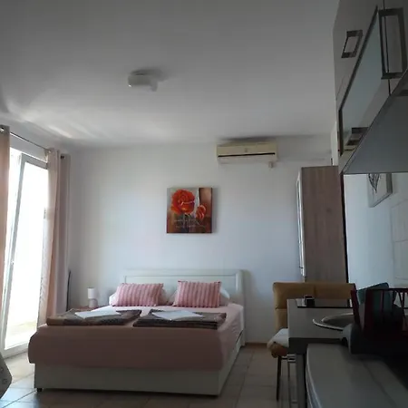 Apartments Golic Biograd Na Moru Exterior photo