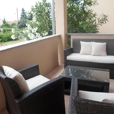 Apartments Golic Biograd Na Moru Exterior photo