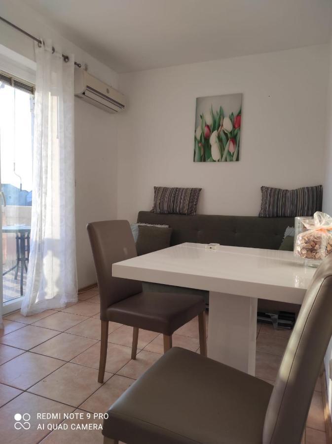 Apartman Golic *
