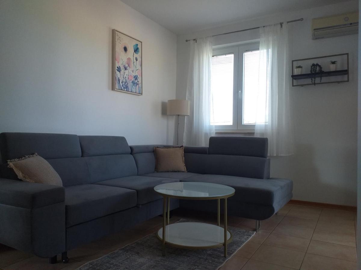 Apartman Golic *