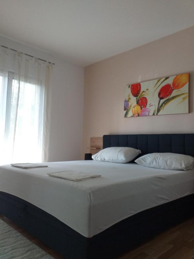 Golic Apartman *