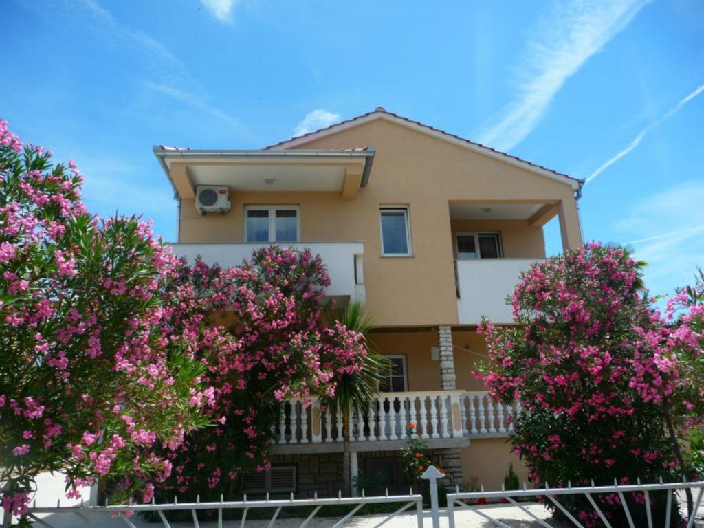 Apartman Golic *